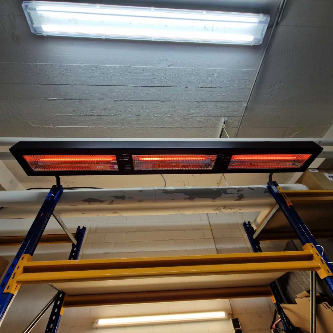 Riscaldamento al carbonio TEL Forza che scalda una postazione d'officina