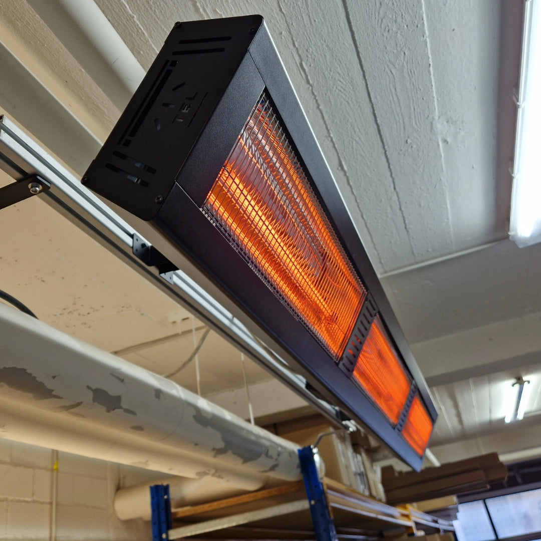 TEL Forza Carbon 7,5 kW, montato inclinato sotto il soffitto